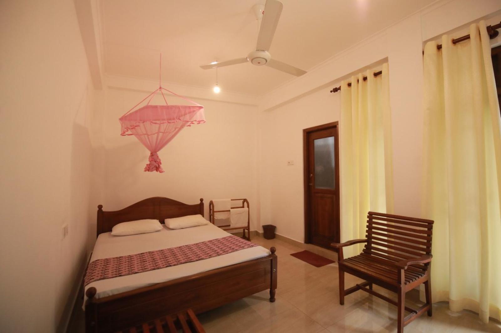 Renuka Inn Kandy Exterior photo