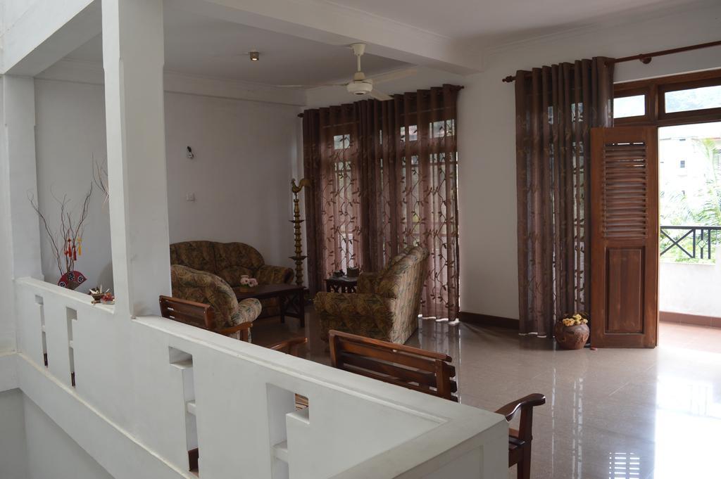 Renuka Inn Kandy Exterior photo